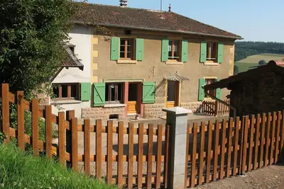 Image de GÎTE Rural La Batteuse A Ecoche (Loire) - Capacité accueil 12 personnes