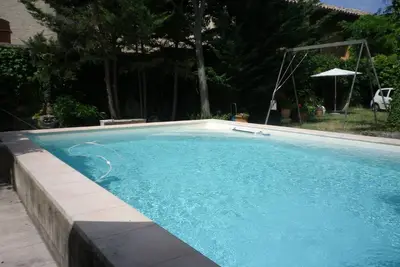 Image de Maison avec piscine dans un village de charme