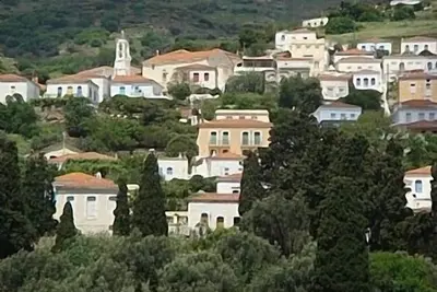 Image de Apartments In Stenies, Andros, Cyclades, Grèce avec vue panoramique