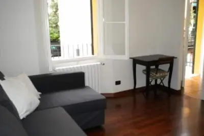 Image de Appartement dans une cour privée - Bologna