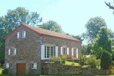 Image de Belle maison en pierre au calme dans hameau paisible auvergnat
