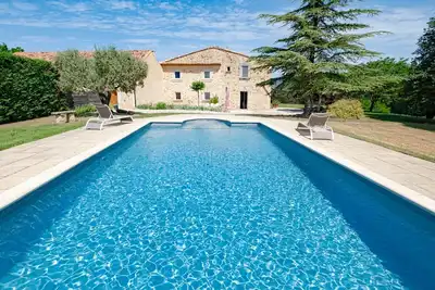 Image de Maison de vacances avec piscine dans le célèbre village de roches ocres de Roussillon, Parc Naturel du Luberon