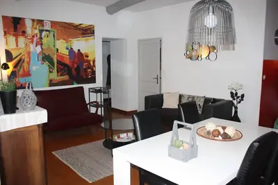 Image de Promotion En Avril pour ce bel appartement centre ville Pezenas près des plages