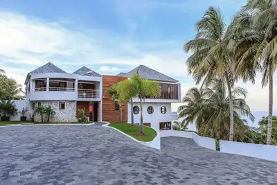 Image de Villa Cocosan moderne de six chambres de luxe, accès à l'hôtel Geejam