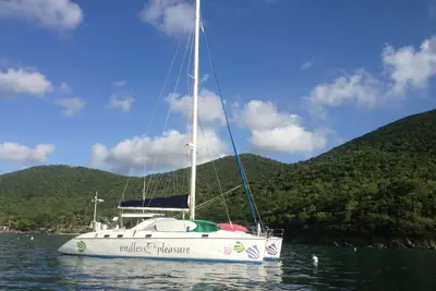 Image de Sail-les-Grenadines Superbe sur votre propre yacht privé avec équipage