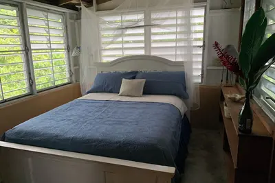 Image de Third Beach Cottage étage, une chambre, une salle de bain, pour 4 personnes