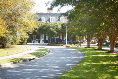 Image de Suite 2br pour familles | Minutes de Busch Gardens et Colonial Williamsburg