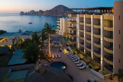 Image de 2019 Nouvel An au coeur de Cabo (28/12/19 - 1/4/20)