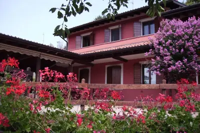 Image de Cottage \"Relax\" appartement à Franciacorta et le lac d'Iseo, balcon