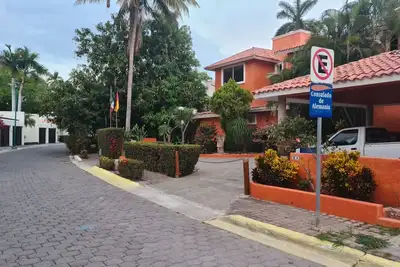 Image de Appartement confortable dans une belle résidence de golf près de la plage, golf