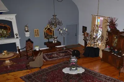 Image de Louez une vieille église pour un événement bricolage ou un forfait séjour en famille