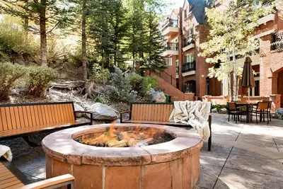 Image de Downtown Aspen! Marchez jusqu'à la télécabine Silver Queen. Condo Club Résidence 3 chambres.