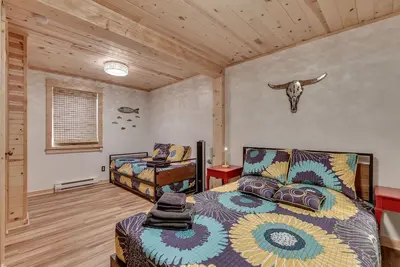 ~ Nouveau ~ Yellowstone Rock Studio