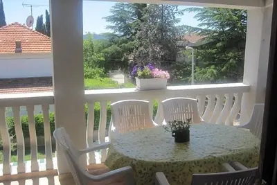 Image de Apartment 836-2 for 4+2 Pers. in Sveti Filip i Jak