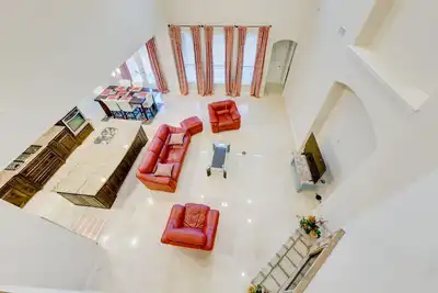 Image de Belle maison unifamiliale à Irving / Las Colinas / Dfw