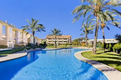 Image de Appartement de vacances à Arenal avec 3 chambres, piscine partagée, wifi, parking