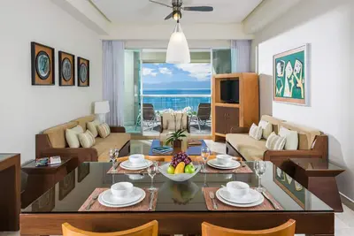 Image de Incroyable unité Grand Mayan avec une piscine, une rivière paresseuse et de nombreuses piscines