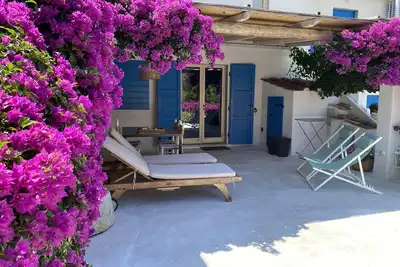Image de Cottage romantique sur la côte du soleil à 80 m de la ro mer. Chiessi