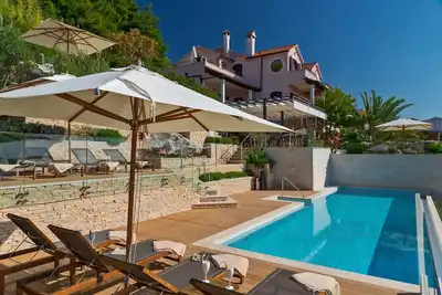 Image de Promotion | Villa de luxe à couper le souffle | 14personnes | Centre-ville à pied