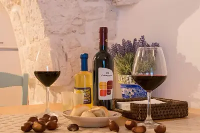 Image de Tenuta Odegitria - Trulli La Corte avec piscine