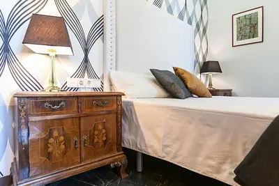 Image de Charming Princesita Apartment With 2 be & 2 Bathrooms And Views From Balcony