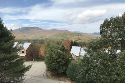 Image de Bartlett condo avec Ac / vues / wifi, 4br, 3 salles de bain complètes