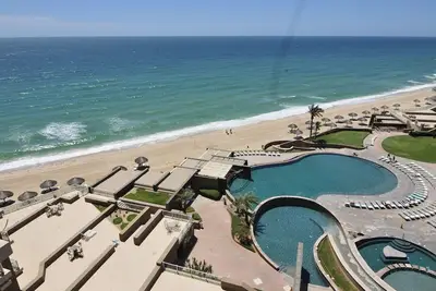 Image de Impressionnant Ocean Front Condo - gratuit en wifi Chambre