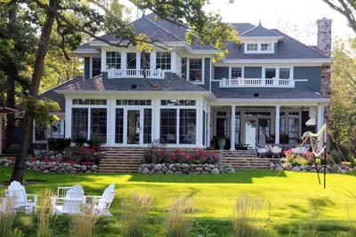 Image de La Magnifique Maison Du Lac D'Oconomowoc Vous Attend!