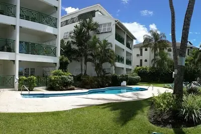 Image de Beachfront Penthouse # 7 de Cour Leith