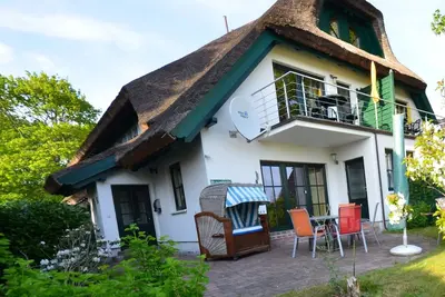 Image de 17g de chaume mieux pour 5 personnes + bébé terrasse mer nature - Village - Localisation