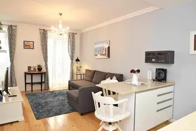 Image de Centre-ville de Lisbonne, confortable appartement 1 Br 1 - CheckinHome