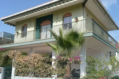 Belle maison de vacances avec une terrasse