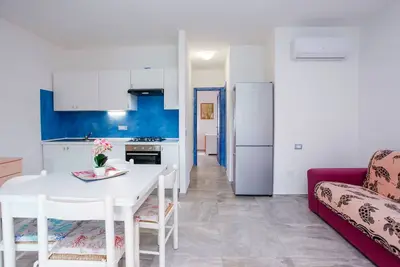 Image de Trois pièces Le Colonnine CHAUSSÉE