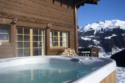 Image de Grimentz - Lovely detached chalet, 100m to the piste with hot tub and steam room