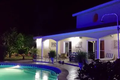 superbe villa la somone, piscine, ch climatisées, 75e nuitée/525e semaine