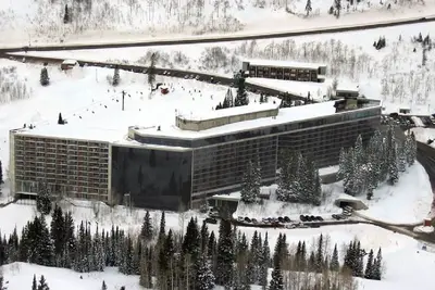 Image de Trois pièces, 10 personnes en condo. . . 1/17 au 1/25/2020