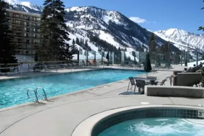 Image de Station de ski de Snowbird - 2 Bed / 2Bath avec Hot-tub!
