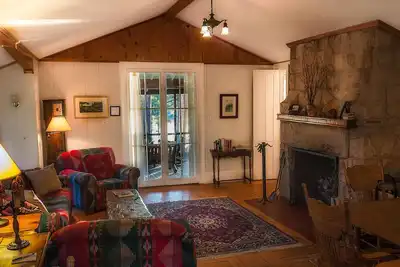 Image de Cabine-Sdb privée-de Luxe-Vue sur Lac-Mrs. Coolidges Cabin