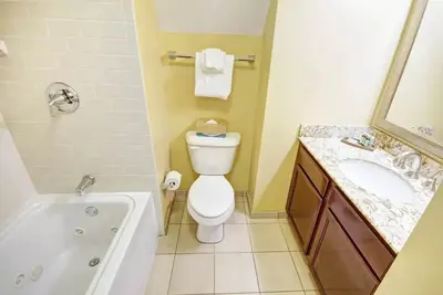 Image de Wyndham Longwharf-Newport, Rhode Island Rentals 2br