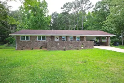 Image de Maison récemment rénovée et mise à jour ~ Minutes de Studios Pinewood!