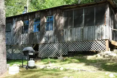 Image de Chalet rustique sur le lac Damariscotta avec une plage privée