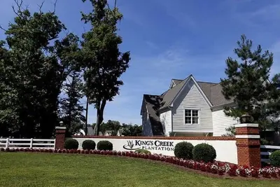 Image de King's Creek Plantation-Townes, 28 juil. -4 août 2018, 2 ch. , 2 sdb, 6 couchages