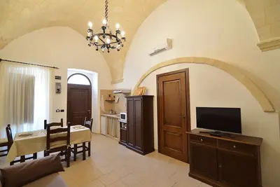 Image de The Hall of Arms, Appartement pour des vacances, Oria, Pouilles, Italie