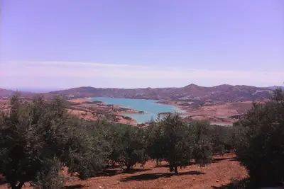Gîte à la campagne dans un village avec vue sur la mer.