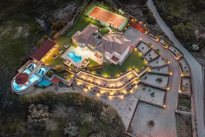 Image de Paramithia Villa avec 2 piscines