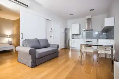 Appartement 2 + 1 à C / Ginesta 9