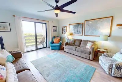 Image de Vues sur l'eau - Piscines - Courts de tennis