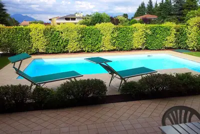 Image de Villa avec piscine à 100 mètres du lac