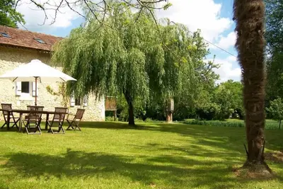 Image de Maison en pierre avec jardin au coeur du Périgord