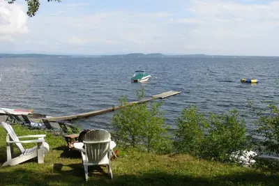 Image de Tree Tops Cottages. Jusqu'à 4 lacustre chalets disponibles